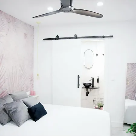 Апартаменти Deluxe Lineros 34 Con Parking A 150 Mts